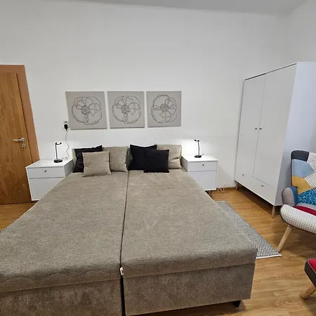 Apartment Harmonia Budget *